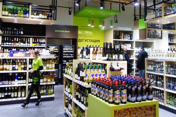Russia wine shop